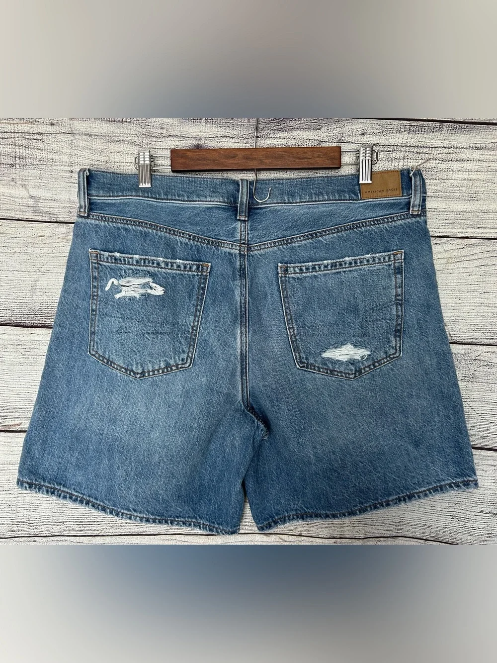 American Eagle ‘90s Boyfriend Bermuda denim short jorts size 16